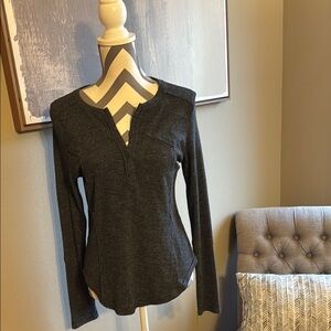 Mustard Seed Dark Gray Fitted Blouse